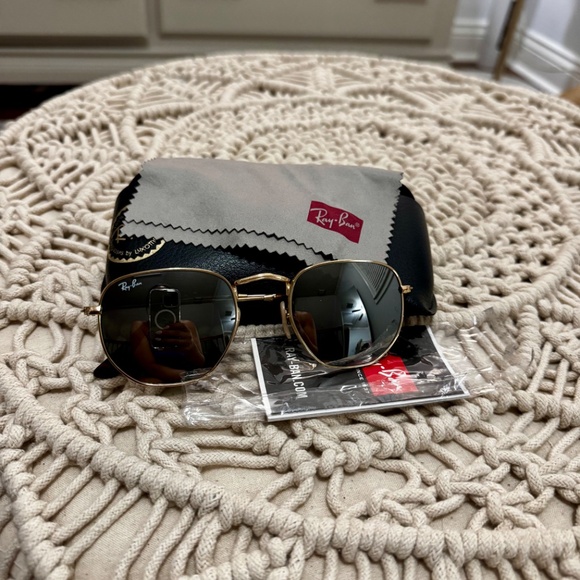 Ray-Ban Gold Mirror Sunglasses - Authentic w/ Case & Cloth main image 5